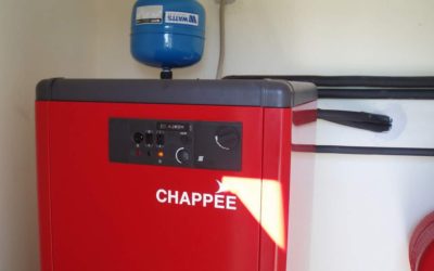 Λέβητας για παραγωγή ζεστού νερού χρήσης σε αποδυτήρια γηπέδου
